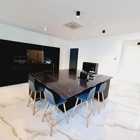 Standing Au Coeur De Avec Wifi, Climatisation Et Terrasse - Fr-1-510-235 شقة
