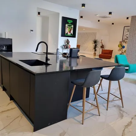Standing Au Coeur De Avec Wifi, Climatisation Et Terrasse - Fr-1-510-235 دويه